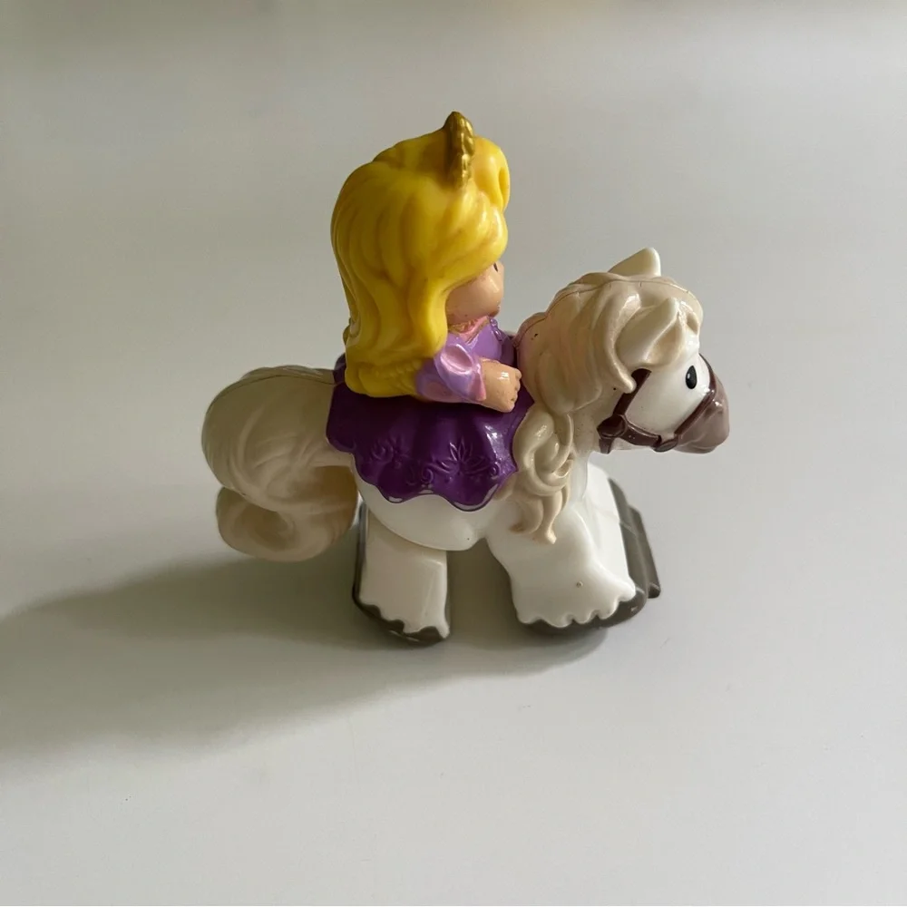 Fisher-Price Little People Klip Klop Rapunzel